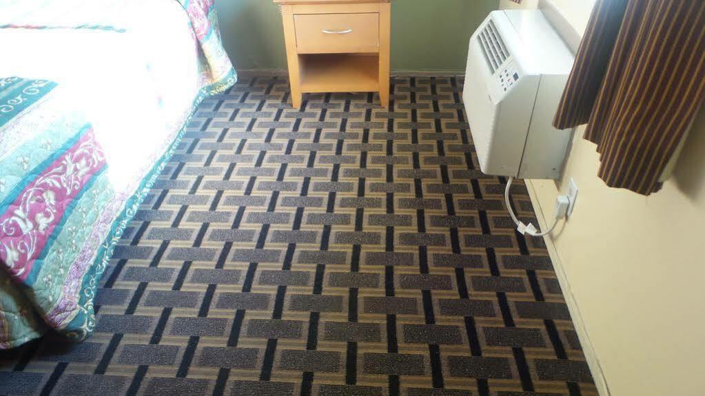 Budget Motel